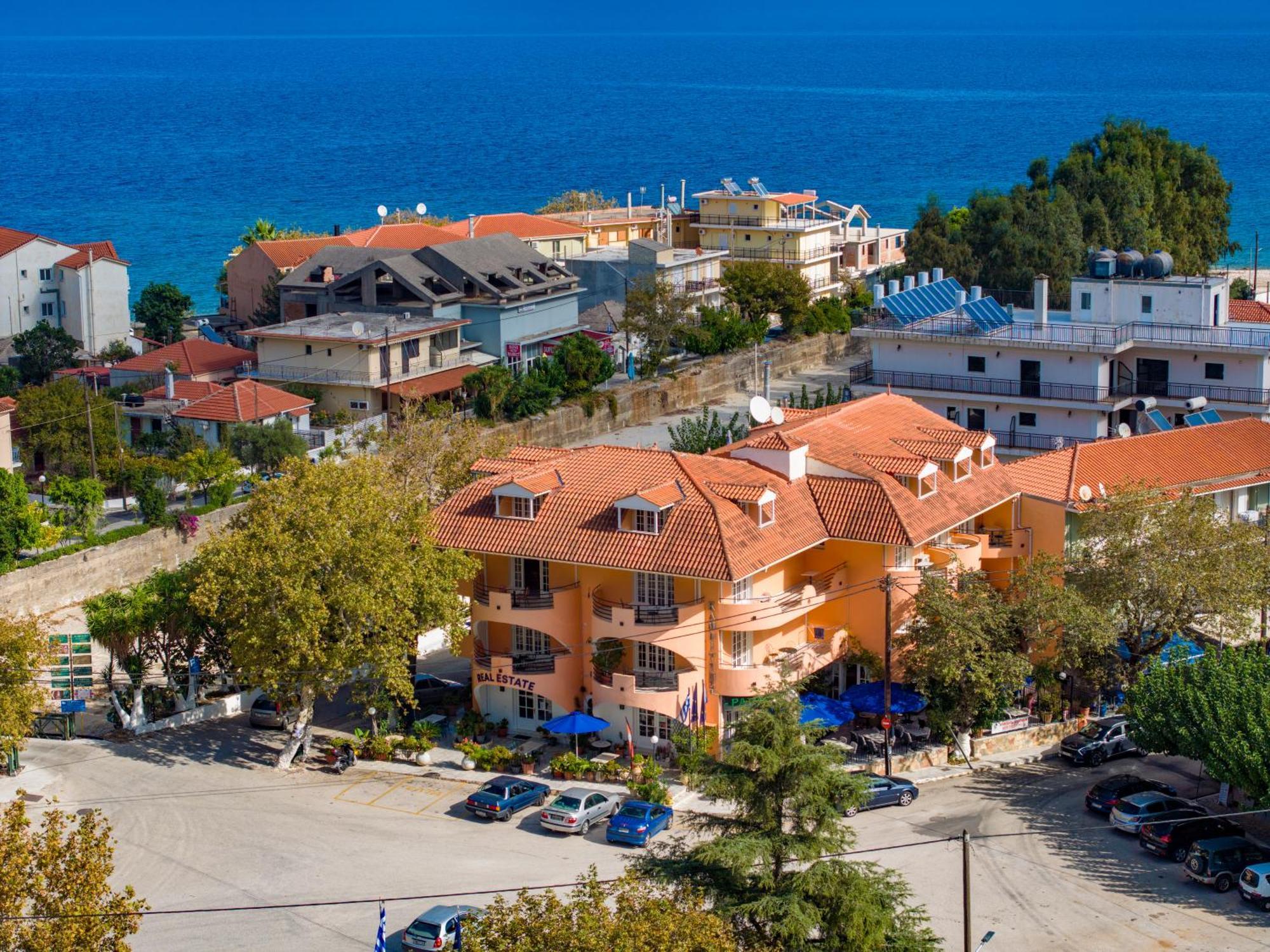 Odysseus Palace Aparthotel Poros  Exterior foto