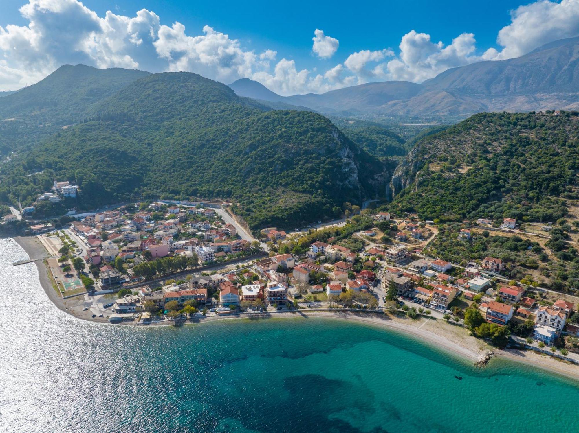 Odysseus Palace Aparthotel Poros  Exterior foto