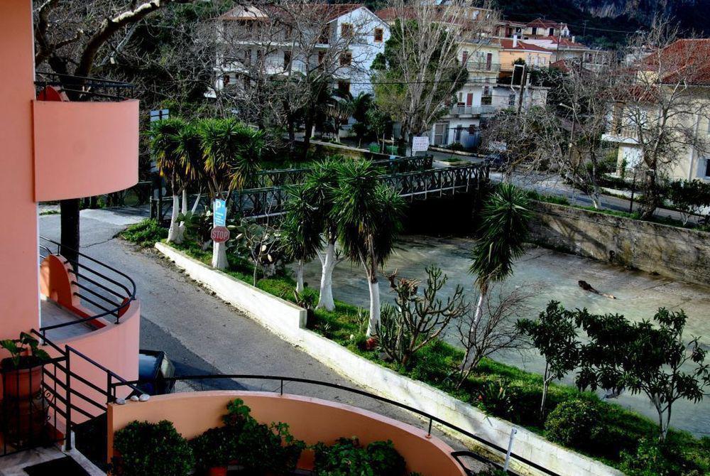 Odysseus Palace Aparthotel Poros  Exterior foto